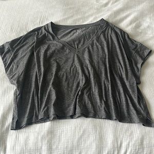 Gap Fit Boxy Cropped V-Neck Athletic Tee, Sz XL